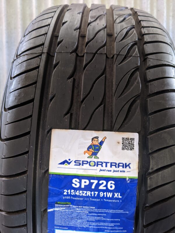 215/45 R17 Sportrak - Image 2
