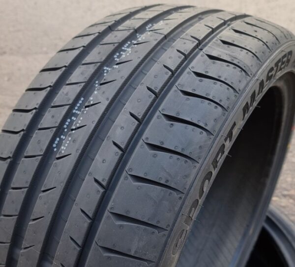 245/45 R18 Ling long - Image 2