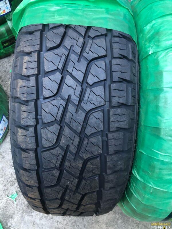 265/65 R17 Sportrak
